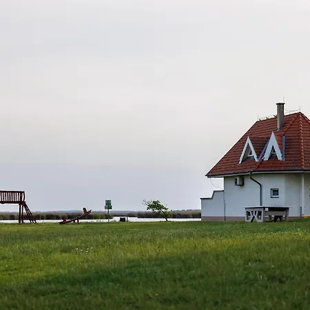 Vakantiehuis Lake House20