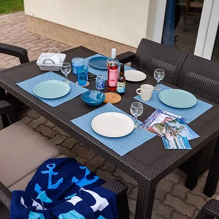 Vakantiehuis Lake House20 *